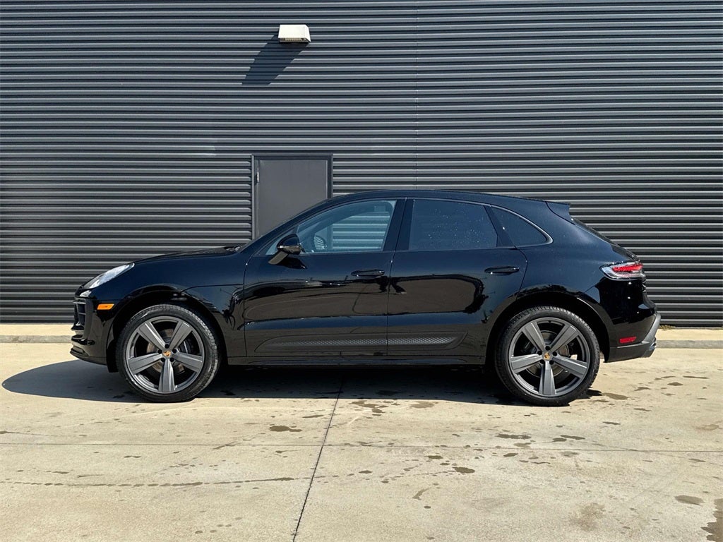 2025 Porsche Macan Base