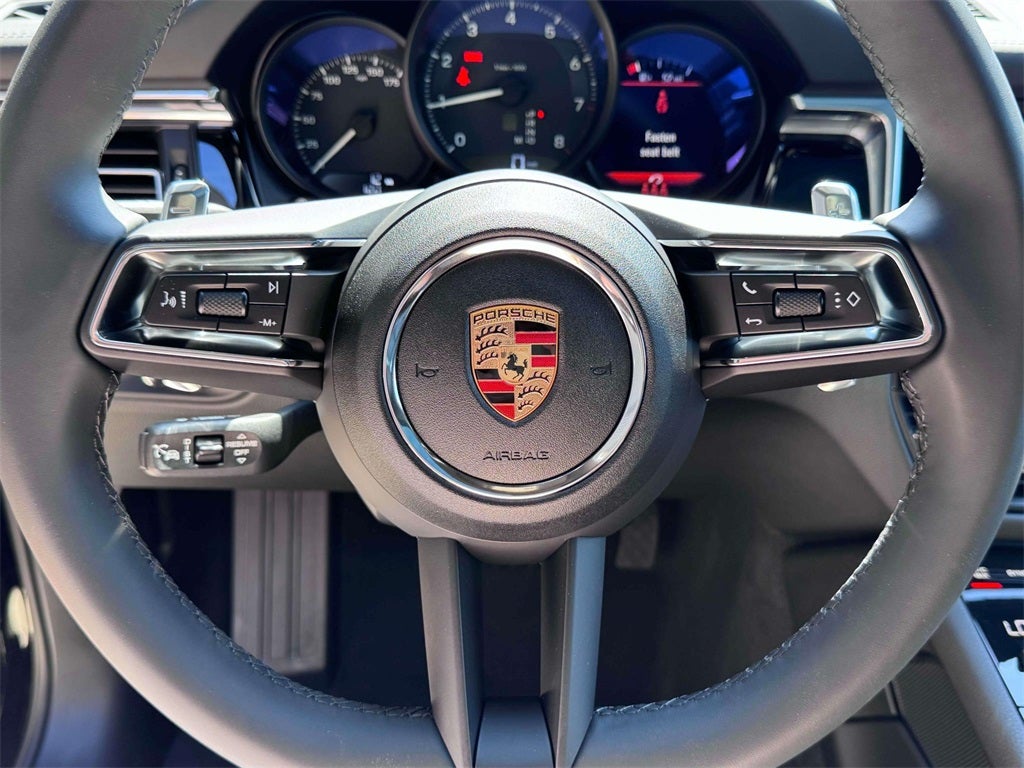 2025 Porsche Macan Base