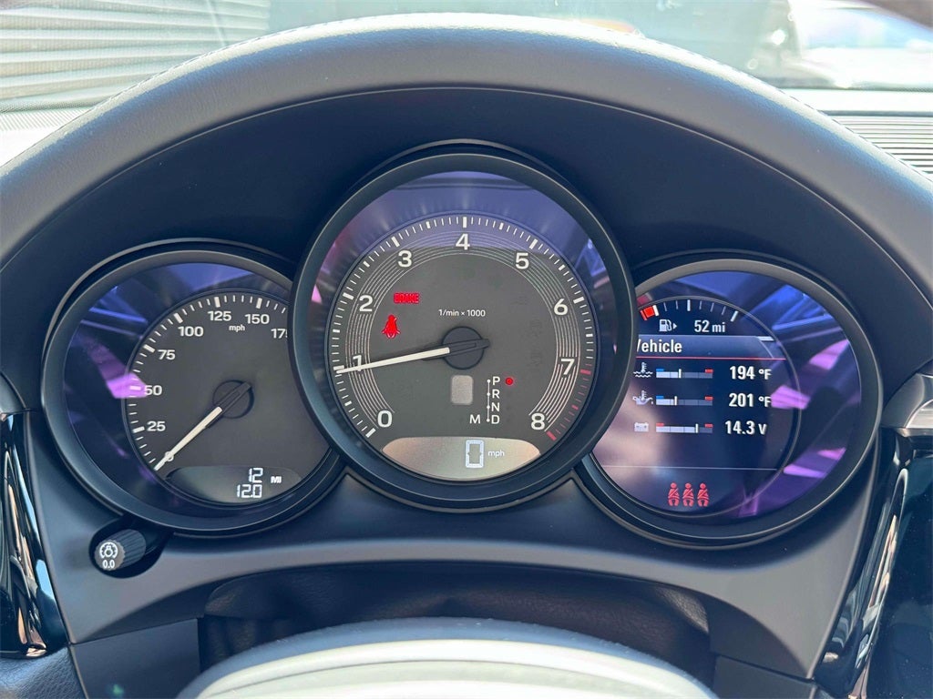 2025 Porsche Macan Base