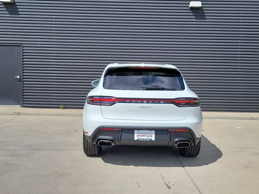 2026 Porsche Macan Base