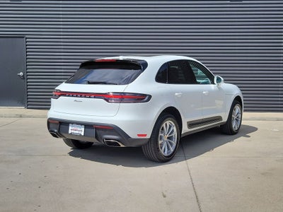 2026 Porsche Macan Base