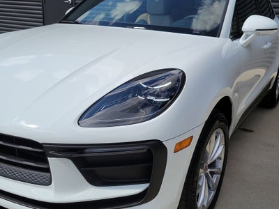 2026 Porsche Macan Base