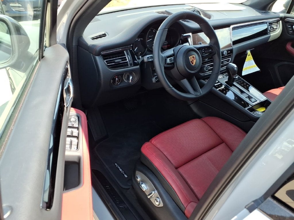 2026 Porsche Macan T