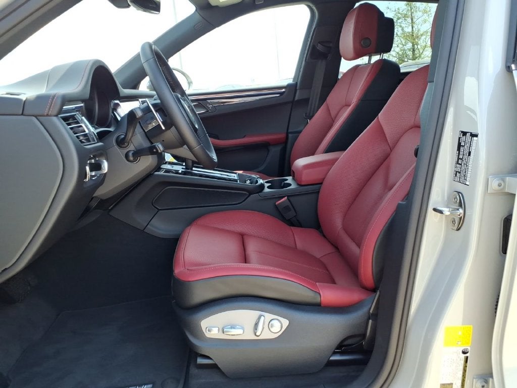 2026 Porsche Macan T