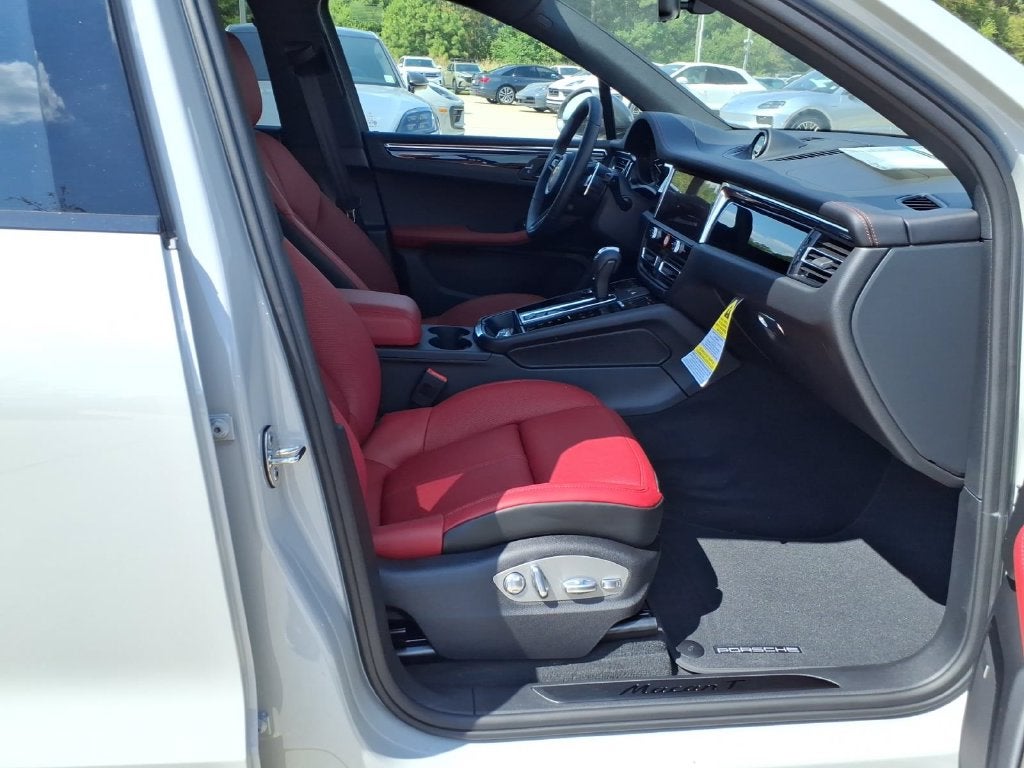 2026 Porsche Macan T