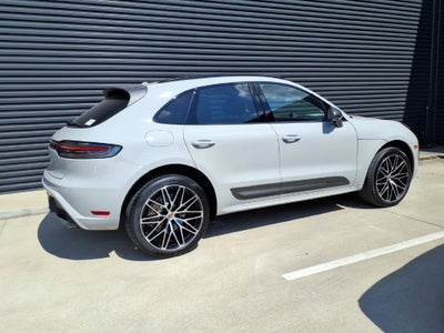 2026 Porsche Macan T