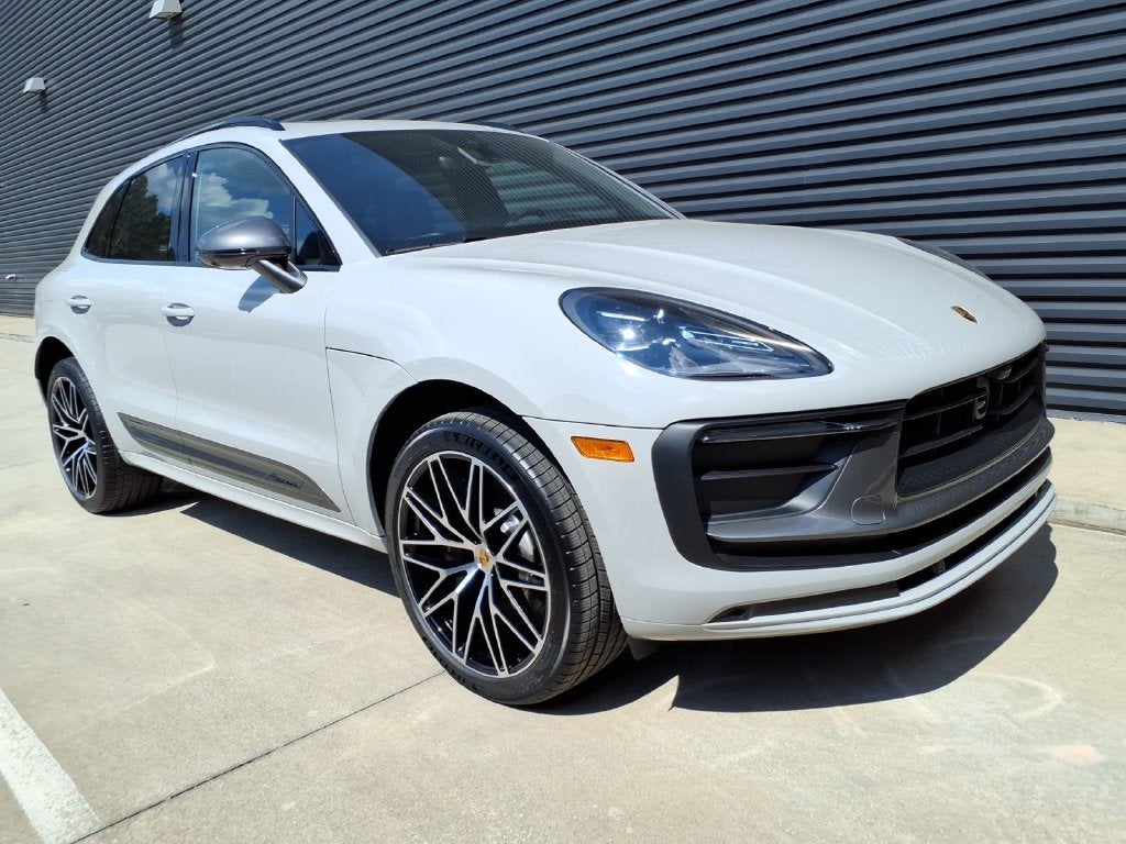 2026 Porsche Macan T