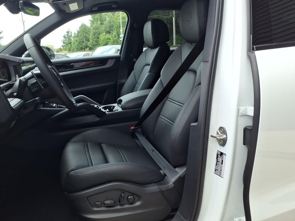 2026 Porsche Cayenne Base