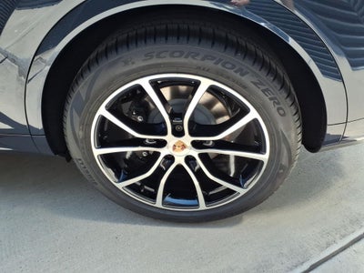 2026 Porsche Cayenne Base