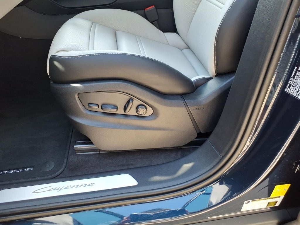 2026 Porsche Cayenne Base
