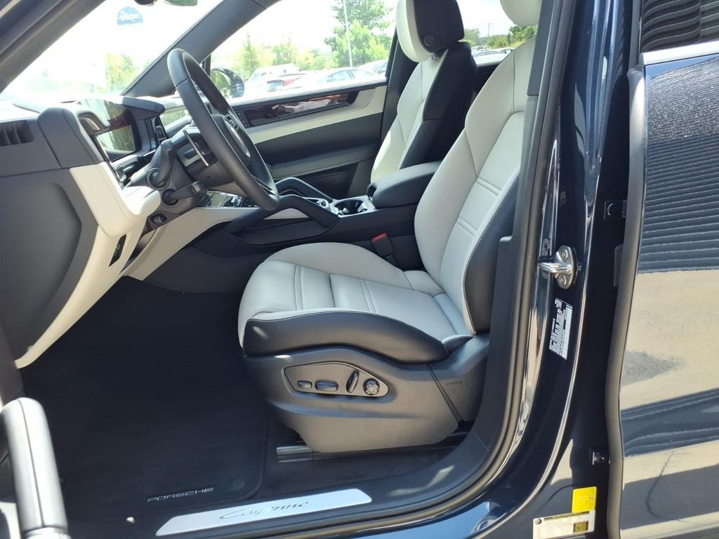 2026 Porsche Cayenne Base
