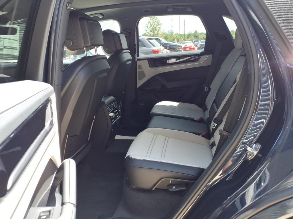 2026 Porsche Cayenne Base