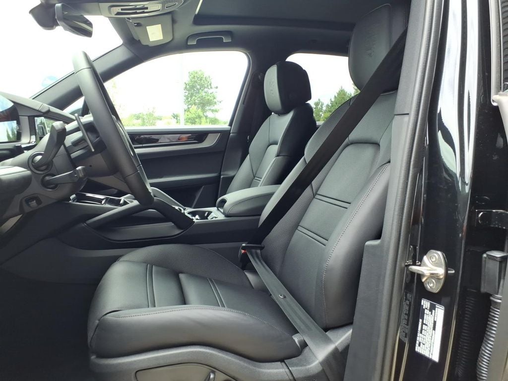 2026 Porsche Cayenne Base