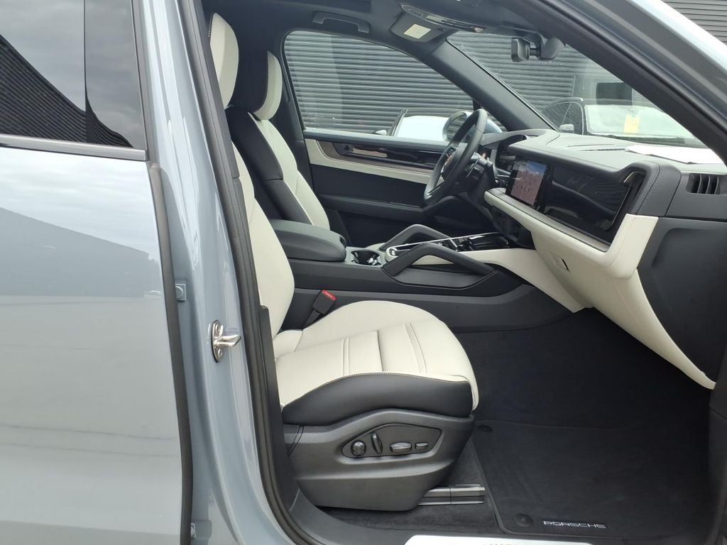 2026 Porsche Cayenne Base