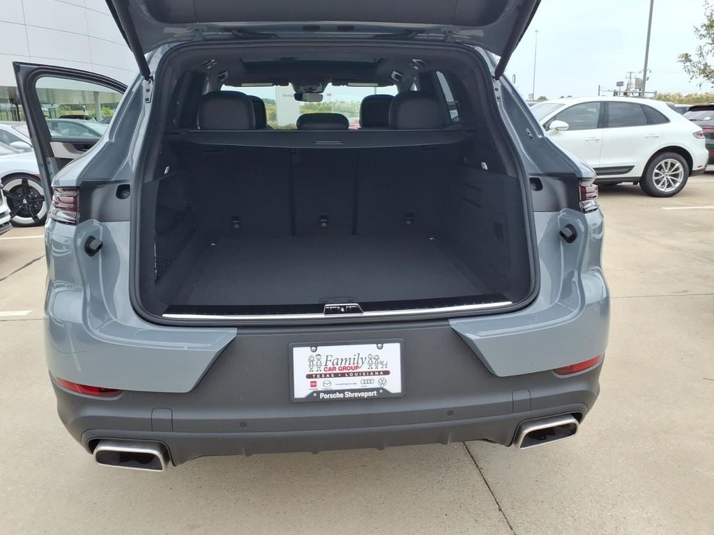 2026 Porsche Cayenne Base