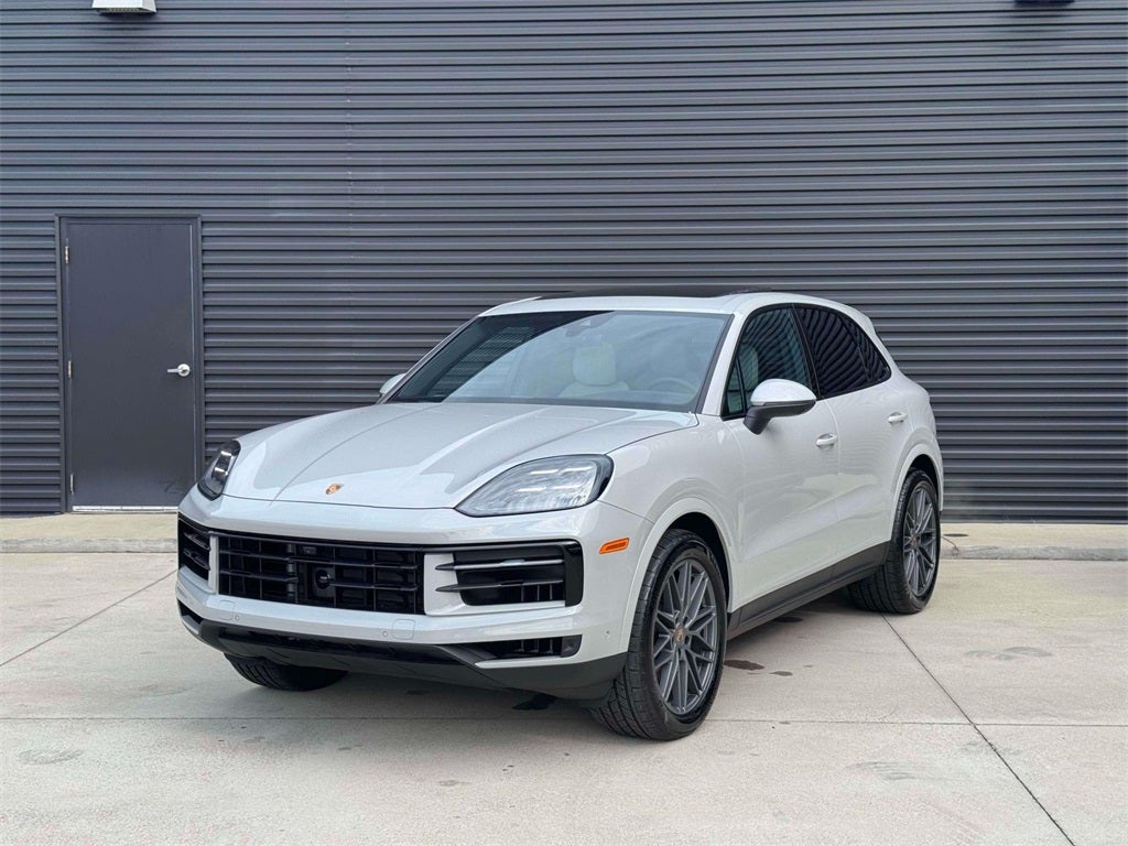 2025 Porsche Cayenne Base