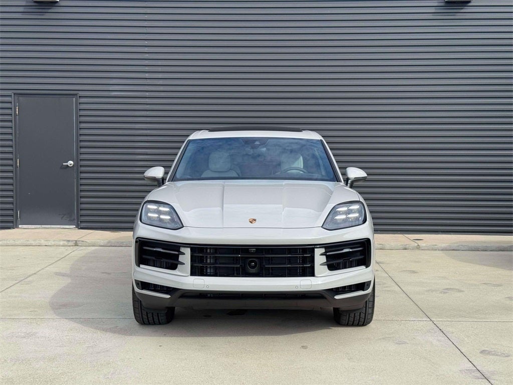 2025 Porsche Cayenne Base