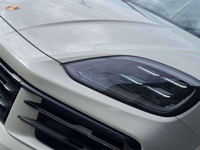 2025 Porsche Cayenne Base