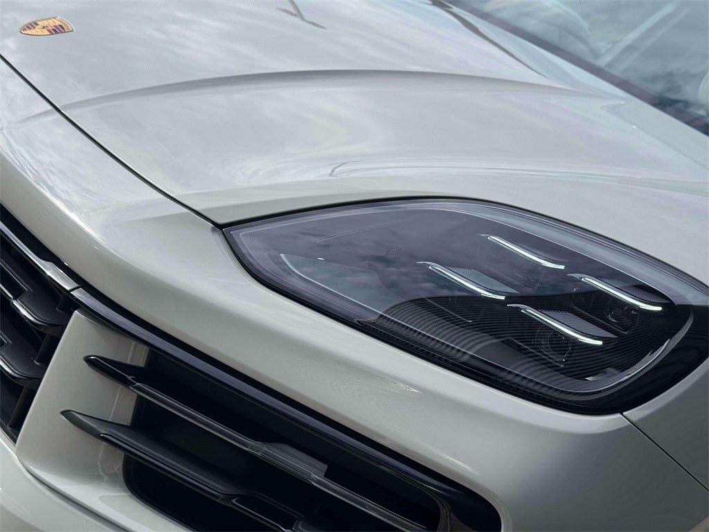 2025 Porsche Cayenne Base