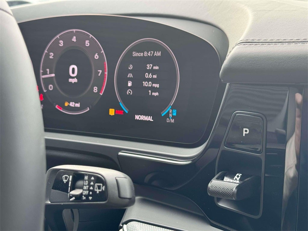 2025 Porsche Cayenne Base