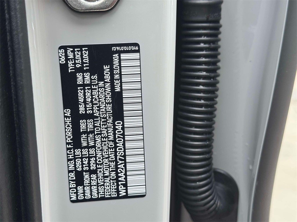 2025 Porsche Cayenne Base