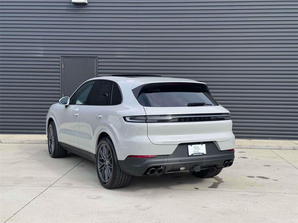 2025 Porsche Cayenne Base
