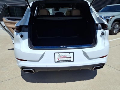 2026 Porsche Cayenne Base