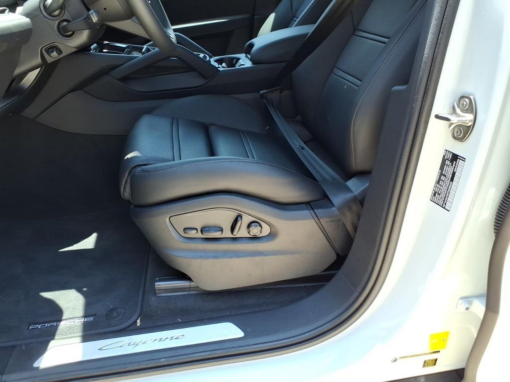 2026 Porsche Cayenne Base