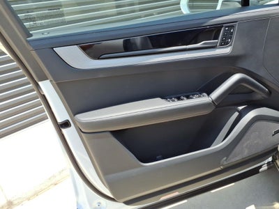 2026 Porsche Cayenne Base