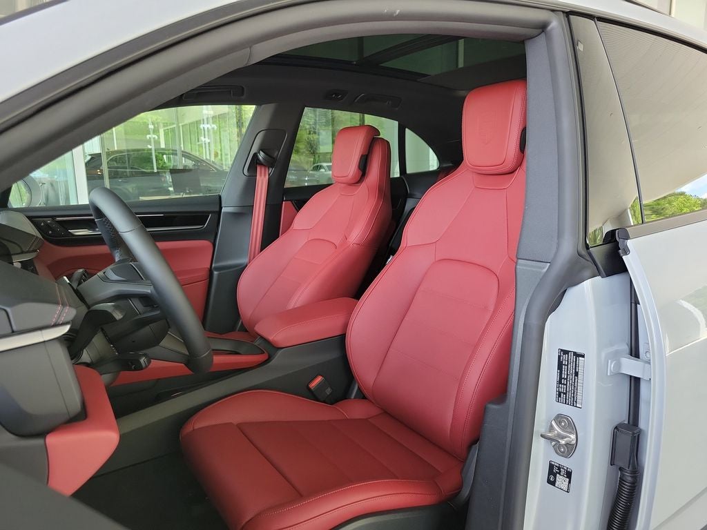 2026 Porsche Macan Electric 4