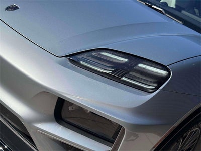 2025 Porsche Macan Electric Turbo