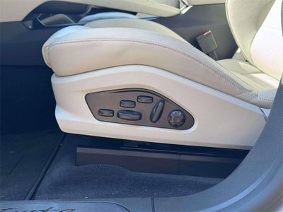 2025 Porsche Macan Electric Turbo