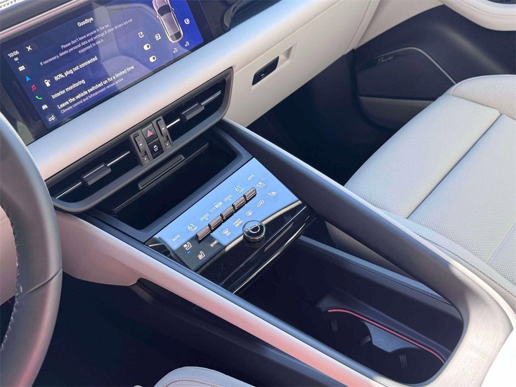 2025 Porsche Macan Electric Turbo