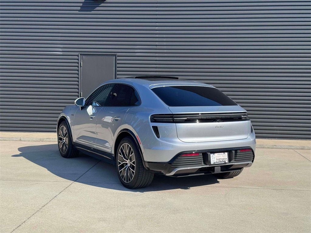 2025 Porsche Macan Electric Turbo