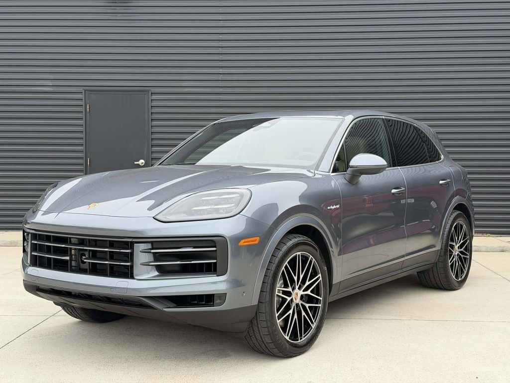 2026 Porsche Cayenne E-Hybrid Base
