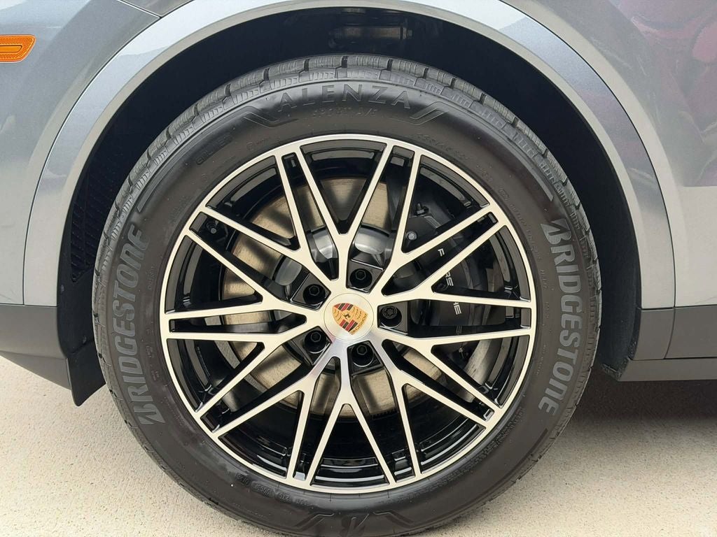 2026 Porsche Cayenne E-Hybrid Base