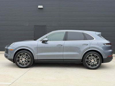 2026 Porsche Cayenne E-Hybrid Base