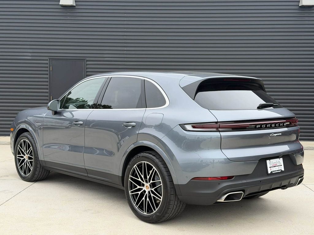 2026 Porsche Cayenne E-Hybrid Base