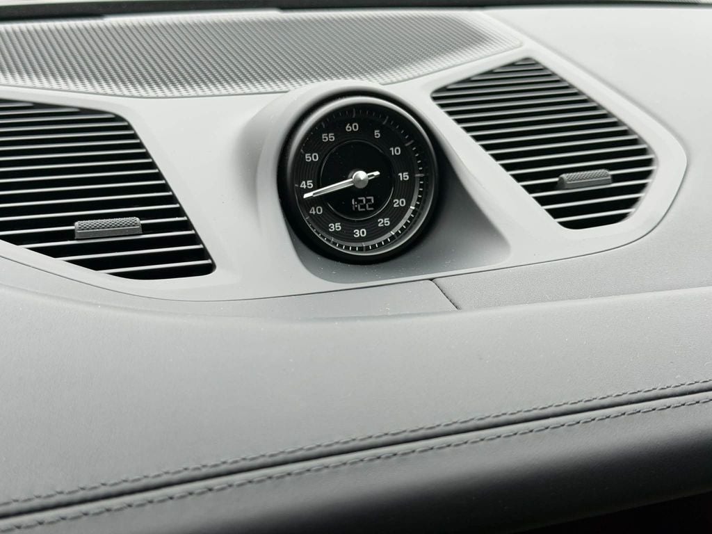 2026 Porsche Cayenne E-Hybrid Base