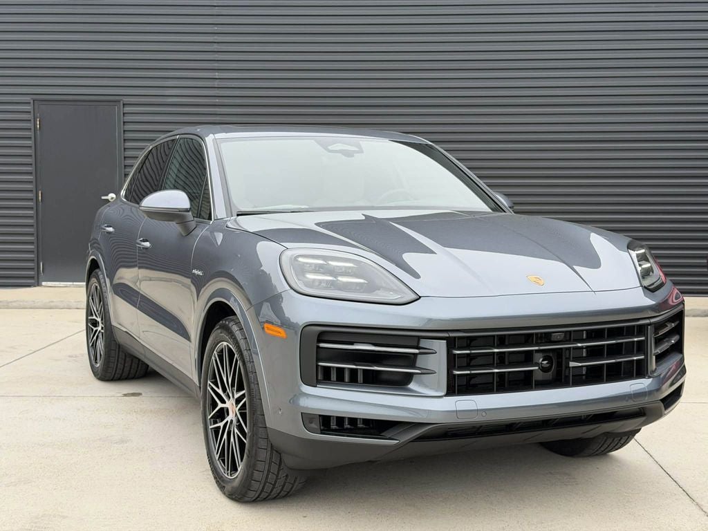 2026 Porsche Cayenne E-Hybrid Base