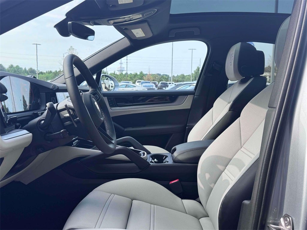 2025 Porsche Cayenne Coupe Base