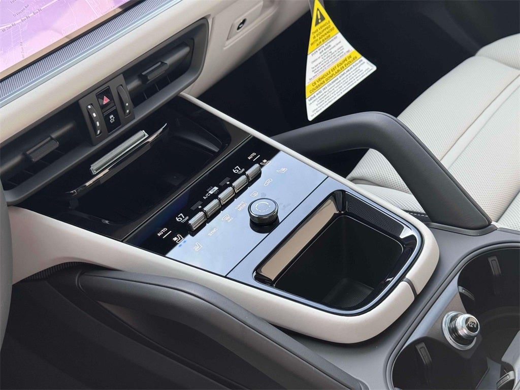 2025 Porsche Cayenne Coupe Base