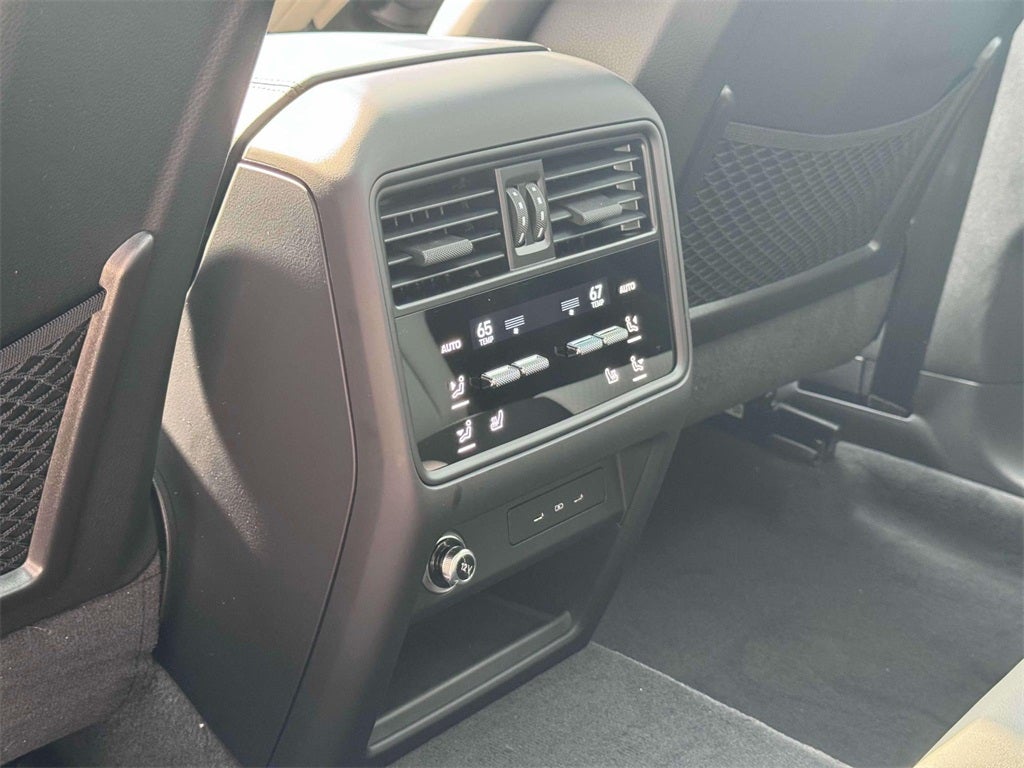 2025 Porsche Cayenne Coupe Base