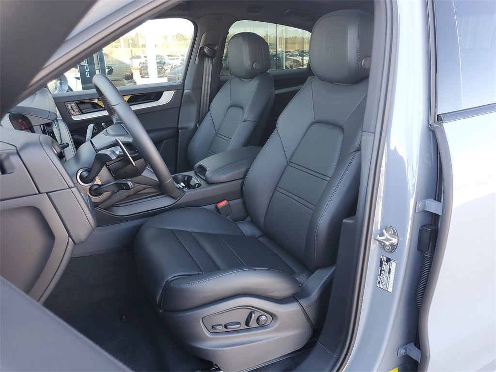 2026 Porsche Cayenne Coupe Base