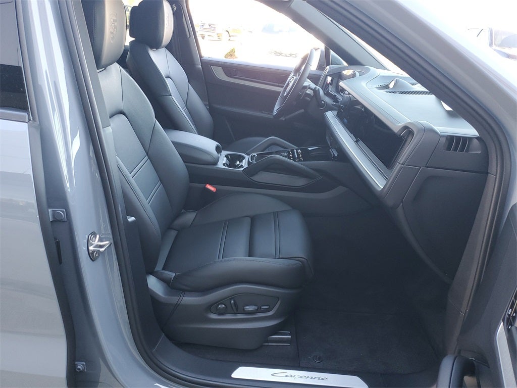 2026 Porsche Cayenne Coupe Base