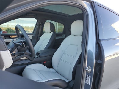 2026 Porsche Cayenne Coupe Base