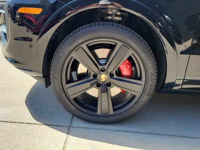 2026 Porsche Cayenne Coupe GTS