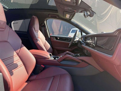 2026 Porsche Cayenne E-Hybrid Coupe Turbo