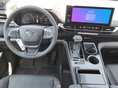 2026 Toyota Sienna Woodland Edition