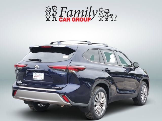 2026 Toyota Highlander Hybrid Platinum